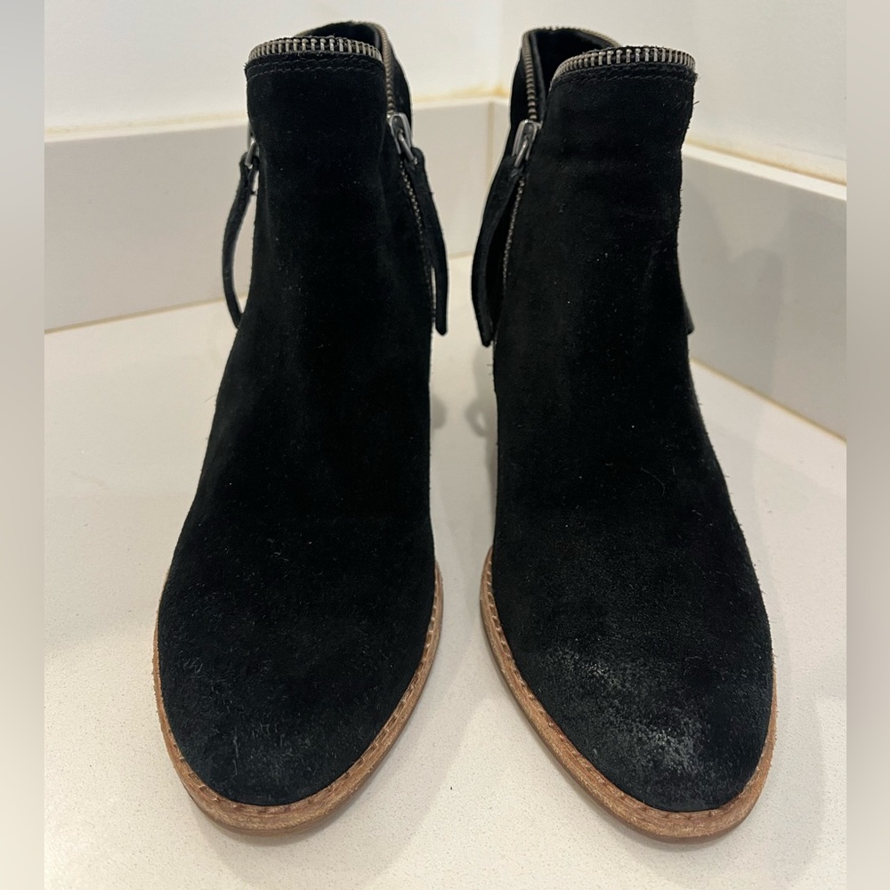 Dolce Vita size 8 boots black